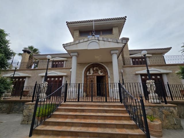 5 soveværelse Villa til salg i Albatalia, Murcia by med garage - € 3.400.000 (Ref: 10085332)