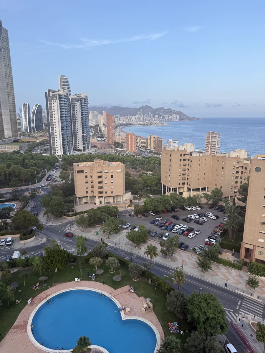 2 makuuhuone Huoneisto myytävänä paikassa Benidorm mukana uima-altaan 
autotalli - 480 000 € (Ref: 10082094)