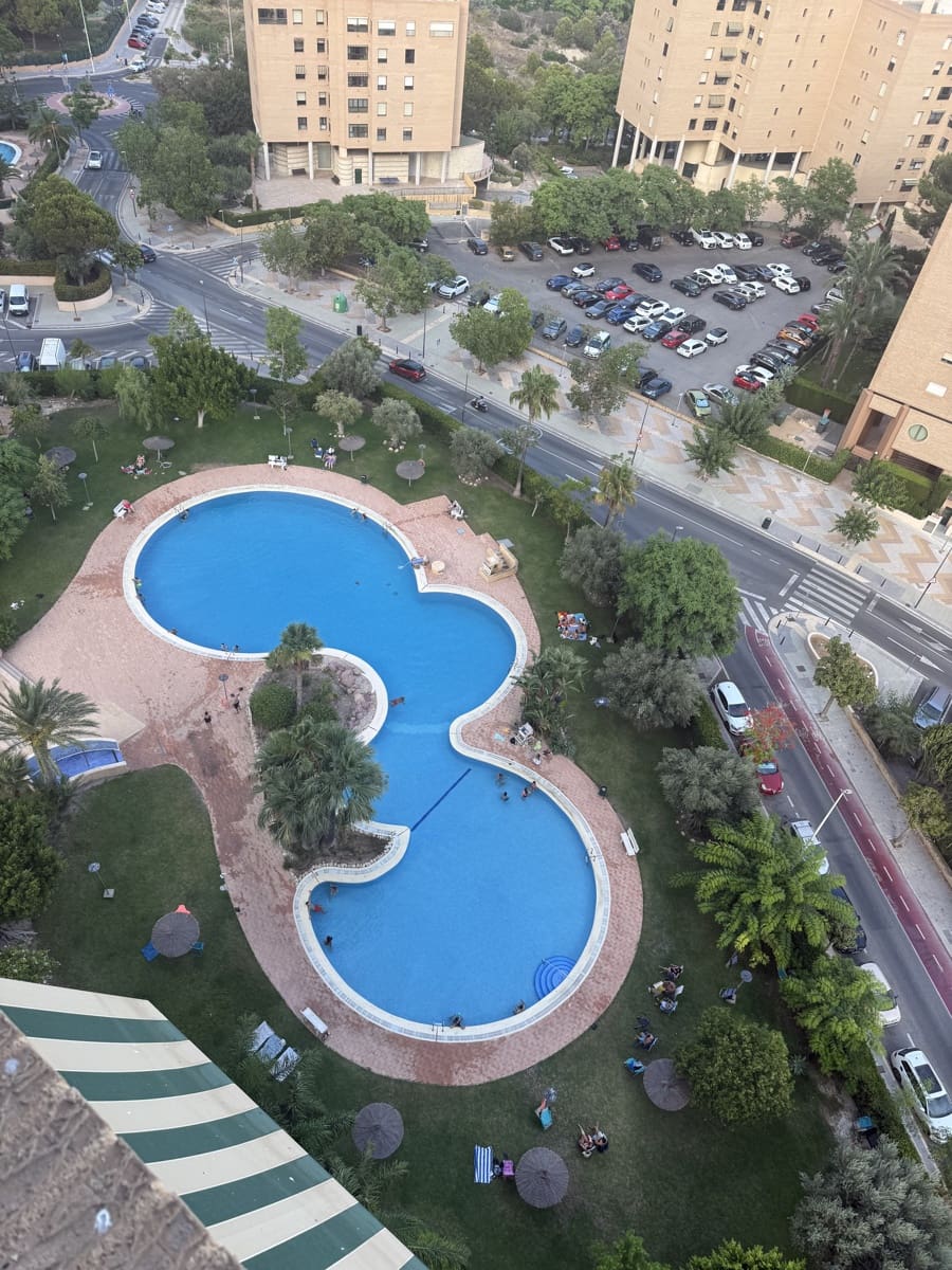 2 makuuhuone Huoneisto myytävänä paikassa Benidorm mukana uima-altaan 
autotalli - 480 000 € (Ref: 10082094)