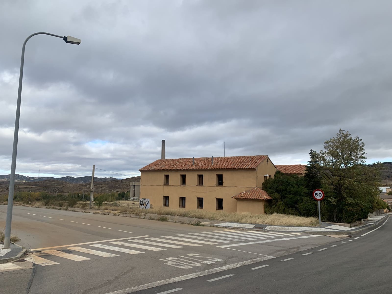 24 bedroom Guesthouse/B & B for sale in Escucha - € 220,000 (Ref: 10089686)
