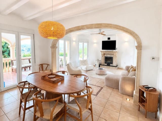 3 Zimmer Ferienvilla in Montgó - Ermita, Javea / Xàbia mit Pool Garage - 1.049 € (Ref: 10048677)