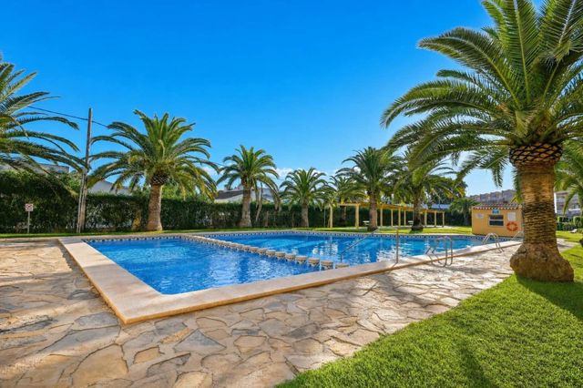 2 makuuhuone Huoneisto lomavuokrausta paikassa L'Almadrava - L'Estanyó, Dénia mukana uima-altaan 
autotalli - 528 € (Ref: 10094141)