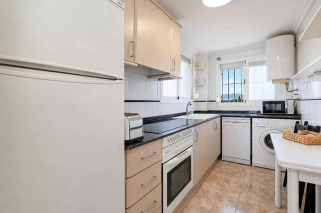2 bedroom Apartment for holiday rental in L'Almadrava - L'Estanyó, Dénia with pool garage - € 528 (Ref: 10094142)