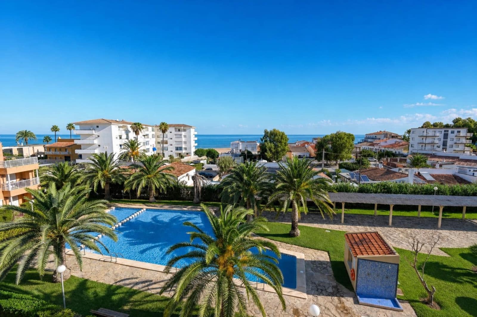 2 bedroom Apartment for holiday rental in Denia with pool garage - € 528 (Ref: 10094142)