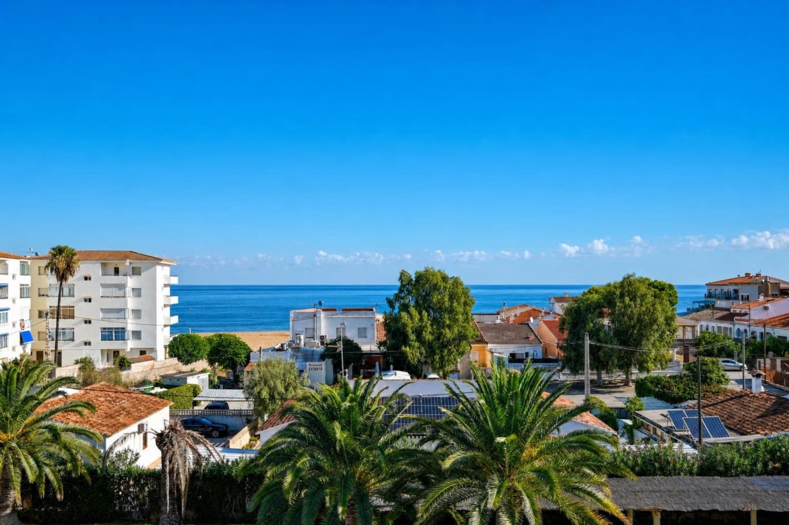 2 bedroom Apartment for holiday rental in Denia with pool garage - € 528 (Ref: 10094142)