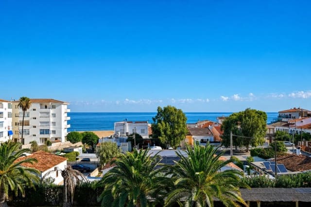 2 bedroom Apartment for holiday rental in L'Almadrava - L'Estanyó, Dénia with pool garage - € 528 (Ref: 10094142)