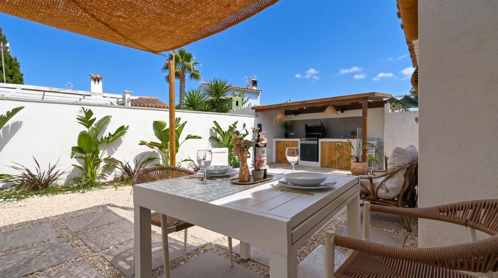 Casa de 2 habitaciones en Dénia en alquiler vacacional - 564 € (Ref: 10123367)