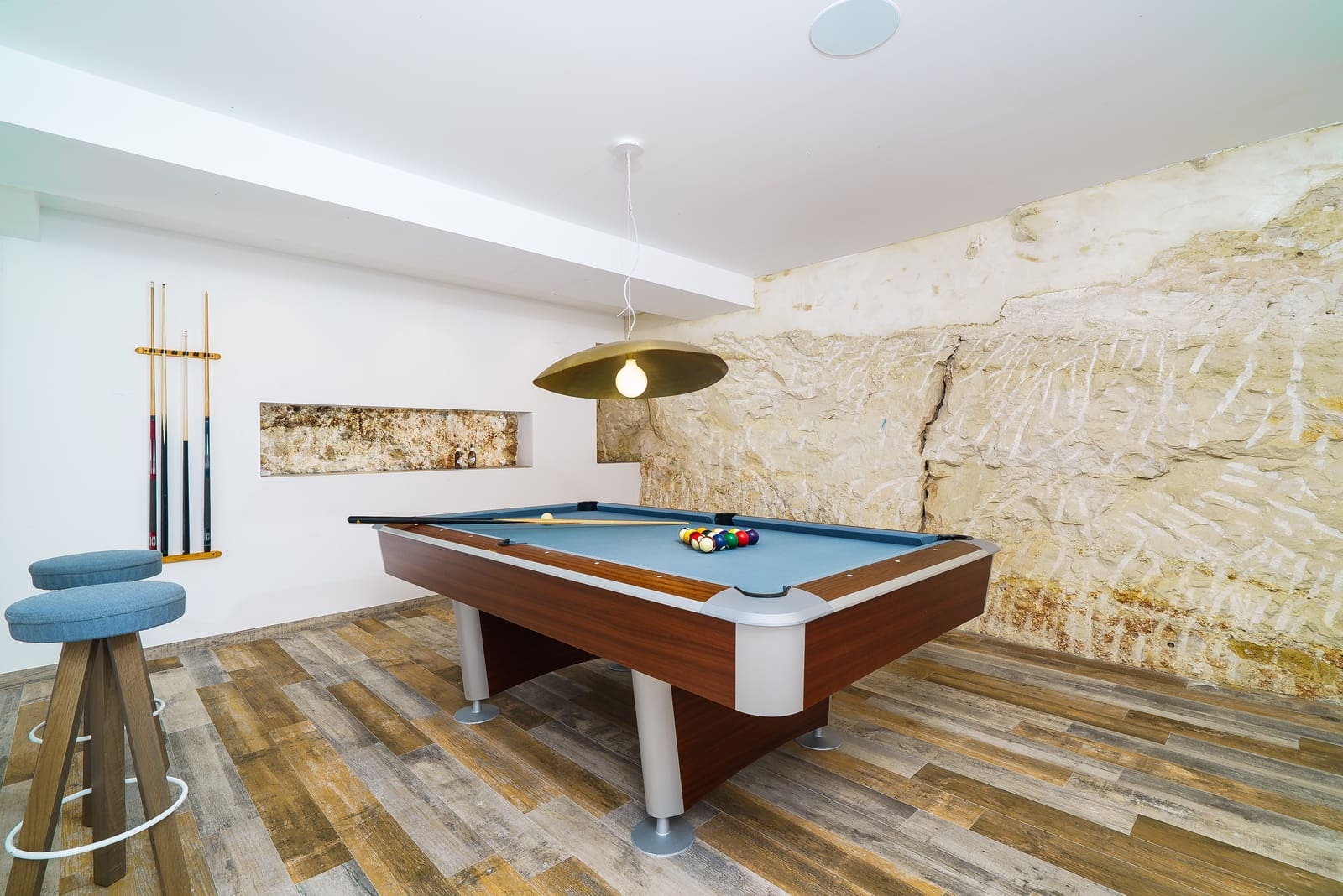 3 sovrum Villa för semesterbostäder i Ambolo med pool garage - 1 470 € (Ref: 3712544)