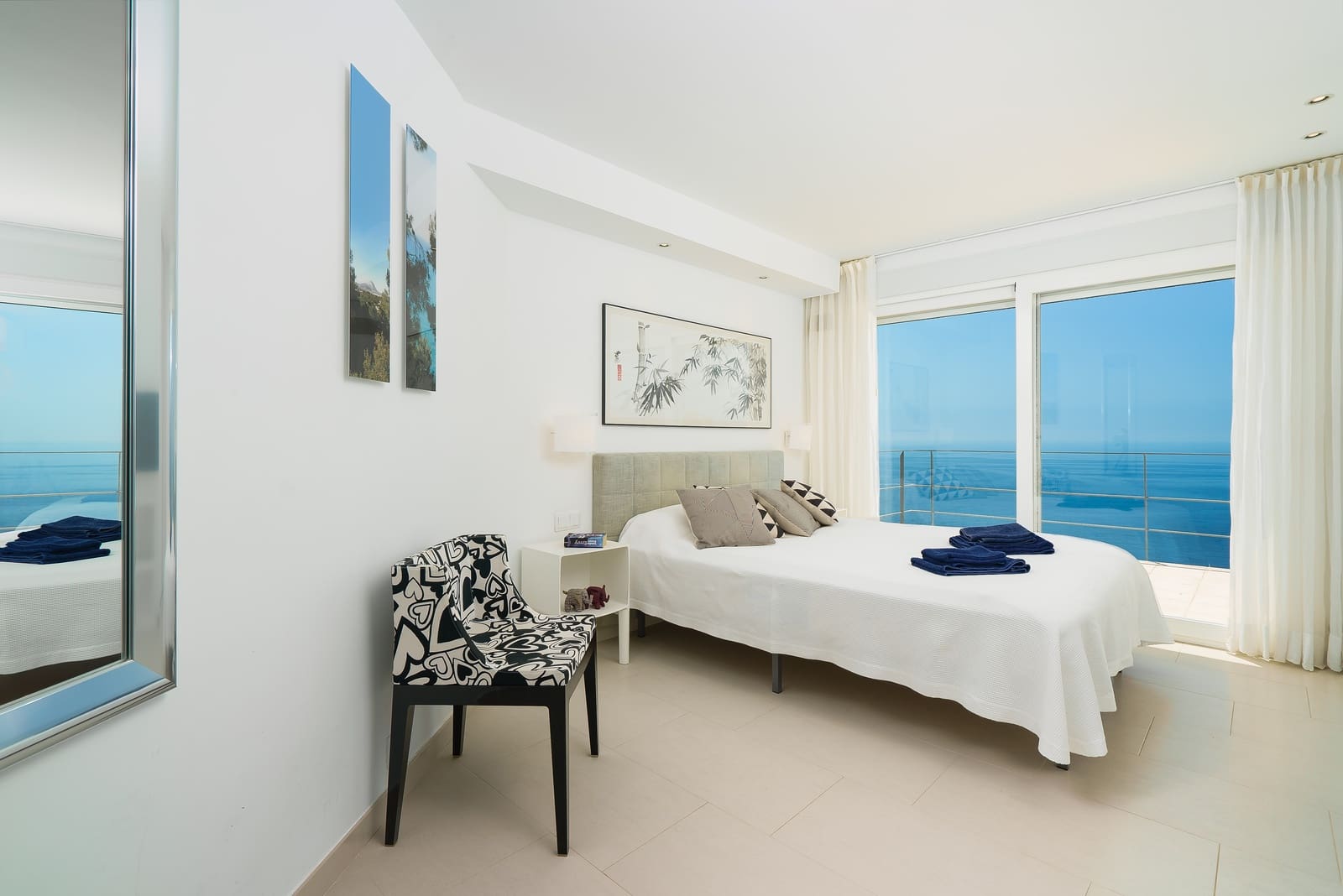 3 sovrum Villa för semesterbostäder i Ambolo med pool garage - 1 470 € (Ref: 3712544)