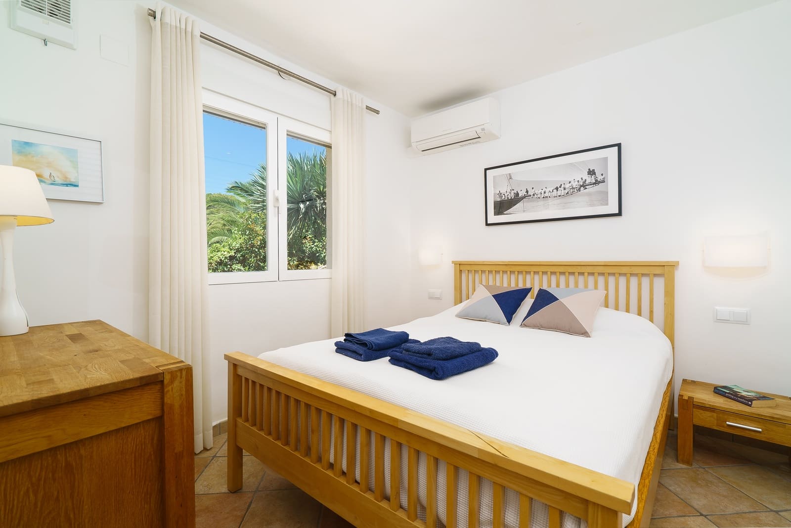 3 sovrum Villa för semesterbostäder i Ambolo med pool garage - 1 470 € (Ref: 3712544)