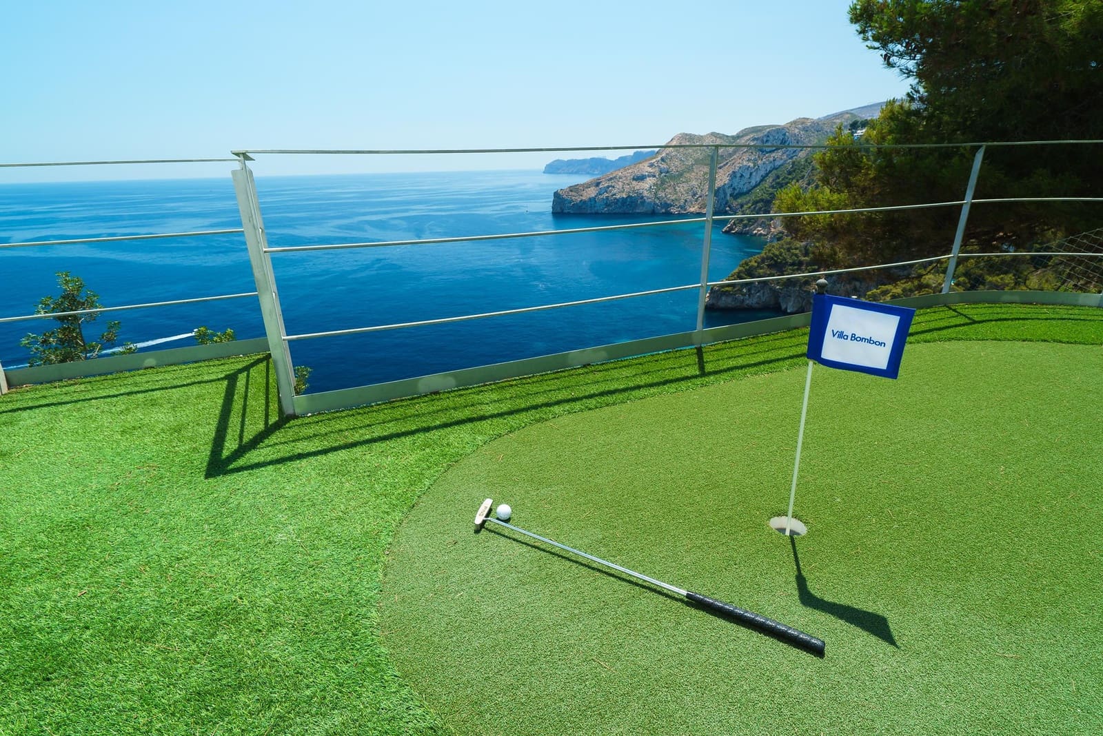 3 sovrum Villa för semesterbostäder i Ambolo med pool garage - 1 470 € (Ref: 3712544)