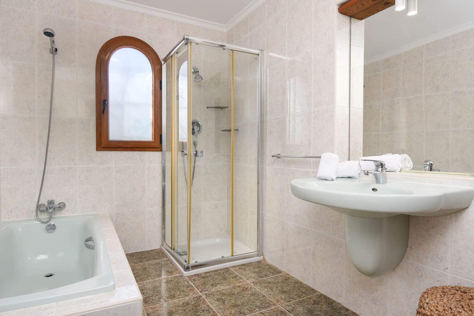 Villa/Maison de 4 chambres de location de vacances à Adsubia avec piscine garage - 838 € (Ref: 3712548)