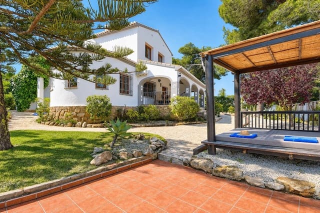4 quarto Moradia para arrendamento para férias em Adsubia, Javea / Xàbia com piscina Garagem - 838 € (Ref: 3712548)