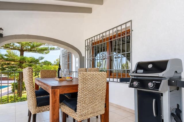 4 quarto Moradia para arrendamento para férias em Adsubia, Javea / Xàbia com piscina Garagem - 838 € (Ref: 3712548)