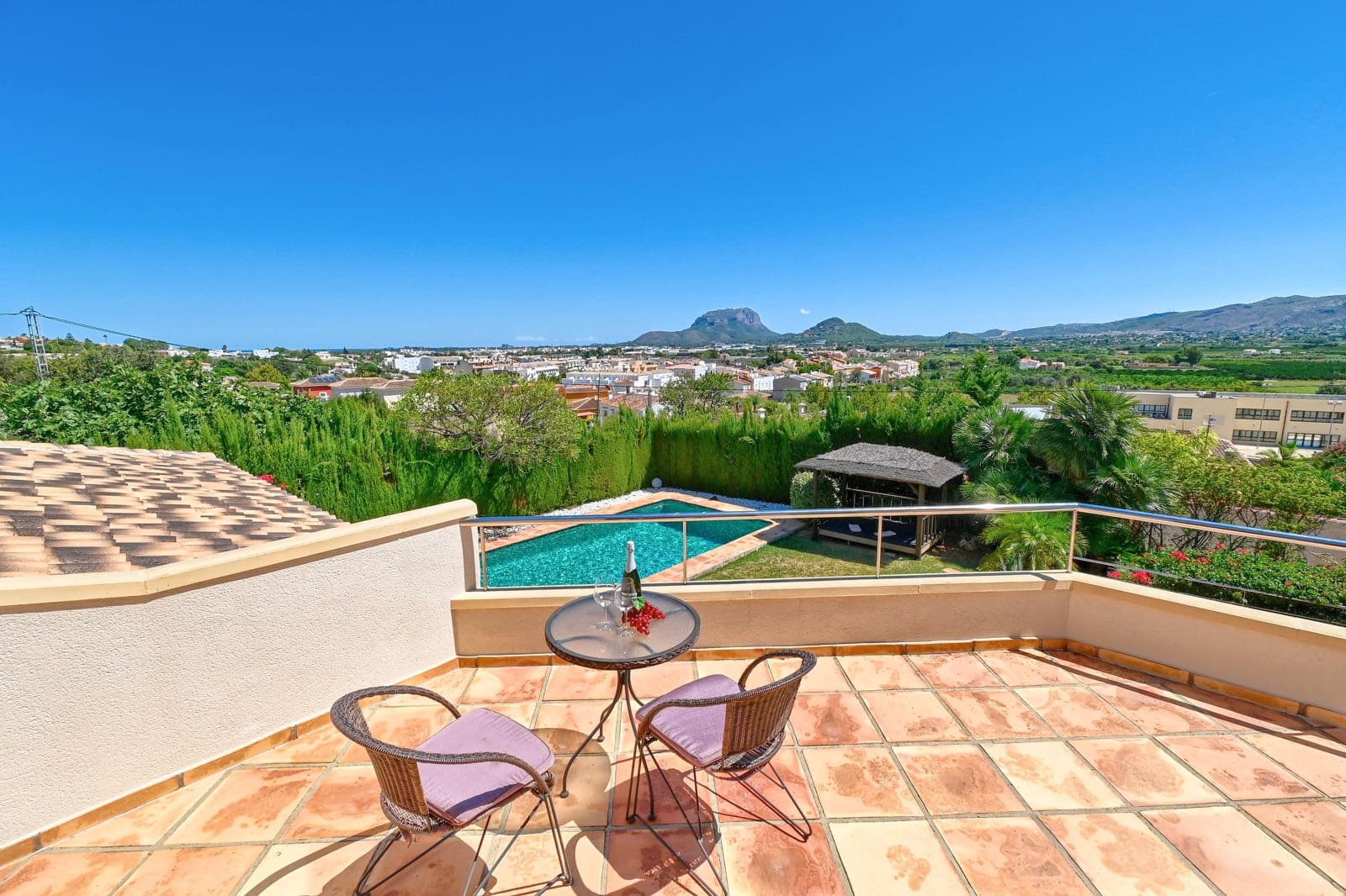 4 camera da letto Villa da affitare come casa vacanza in Denia con piscina garage - 1.007 € (Rif: 3712549)