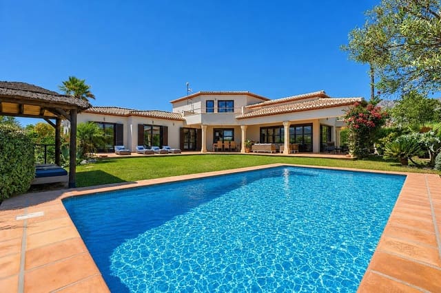 4 soverom Villa til salgs i Dénia med svømmebasseng garasje - € 1 007 (Ref: 3712549)