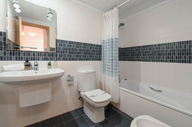   2 soveværelse   ferieLejlighed i Centro ciudad, Javea / Xàbia med   swimmingpool  garage  - € 614 (Ref: 3712556)