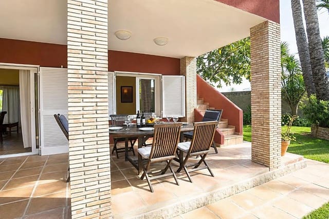 3 sypialnia Willa na kwatery wakacyjne w El Palmar - Los Molinos, Dénia z basenem garażem - 1 112 € (Ref: 3712561)