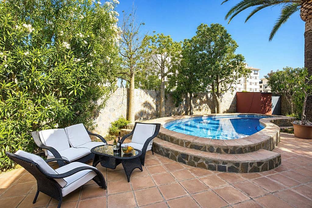 3 bedroom Villa for holiday rental in Denia with pool garage - € 1,112 (Ref: 3712561)
