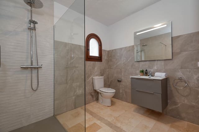 Chalet de 4 habitaciones en Ambolo, Javea / Xàbia en alquiler vacacional con piscina garaje - 800 € (Ref: 3712567)