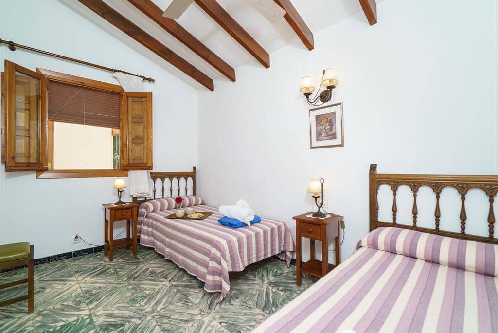 3 slaapkamer Finca/Landhuis voor vakantieverhuur in Javea / Xabia met zwembad garage - € 383 (Ref: 3712965)