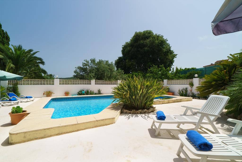 3 slaapkamer Finca/Landhuis voor vakantieverhuur in Javea / Xabia met zwembad garage - € 383 (Ref: 3712965)