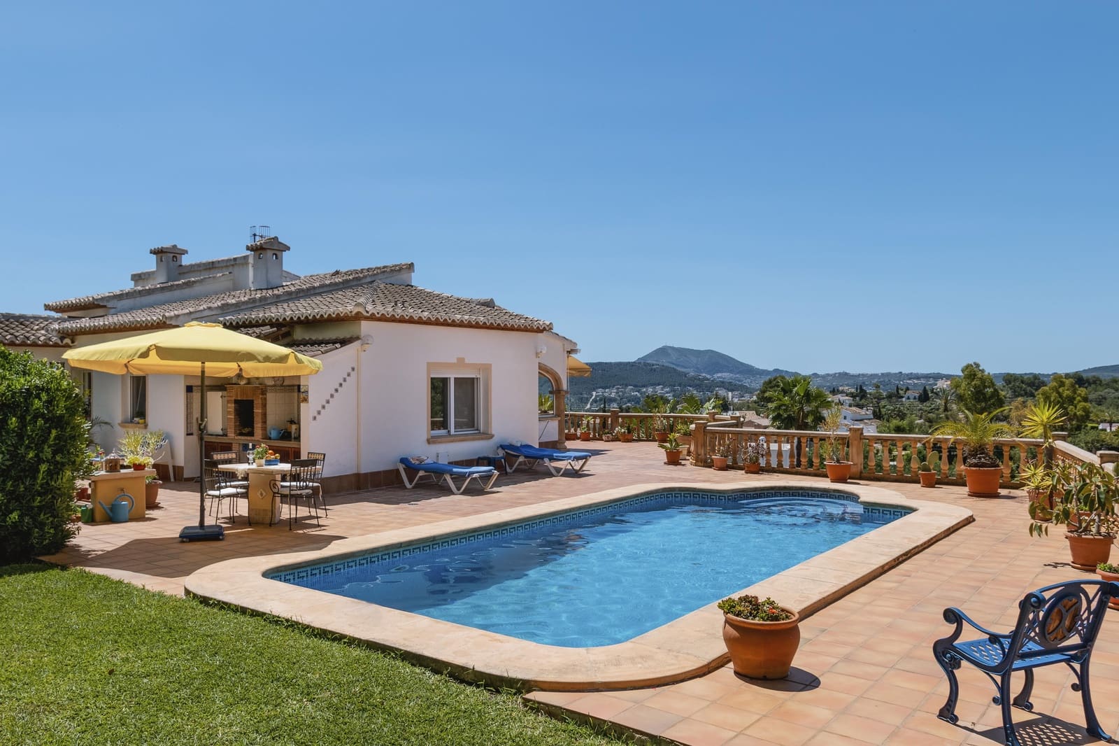 3 sovrum Finca/Hus på landet för semesterbostäder i Javea / Xabia med pool garage - 522 € (Ref: 3712969)