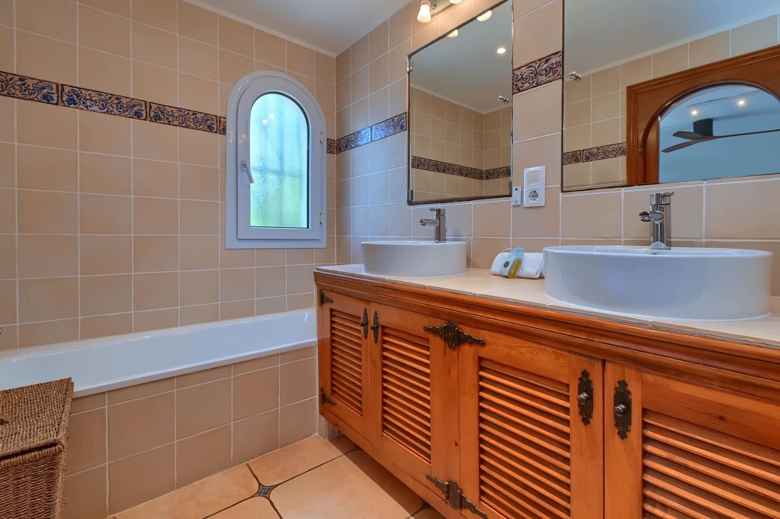 2 makuuhuone Huvila lomavuokrausta paikassa Javea / Xabia mukana uima-altaan 
autotalli - 508 € (Ref: 3712970)