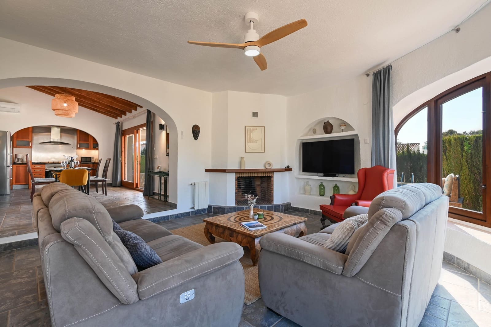 2 soverom Villa til salgs i Javea / Xabia med svømmebasseng garasje - € 581 (Ref: 3712975)