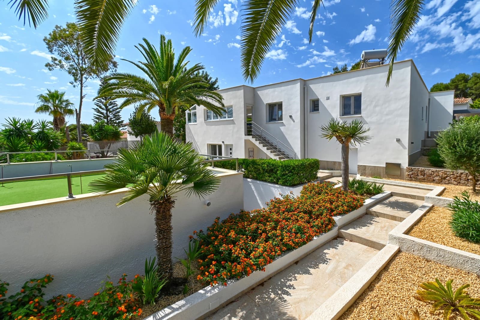 4 slaapkamer Villa voor vakantieverhuur in Javea / Xabia met zwembad garage - € 1.267 (Ref: 3712982)