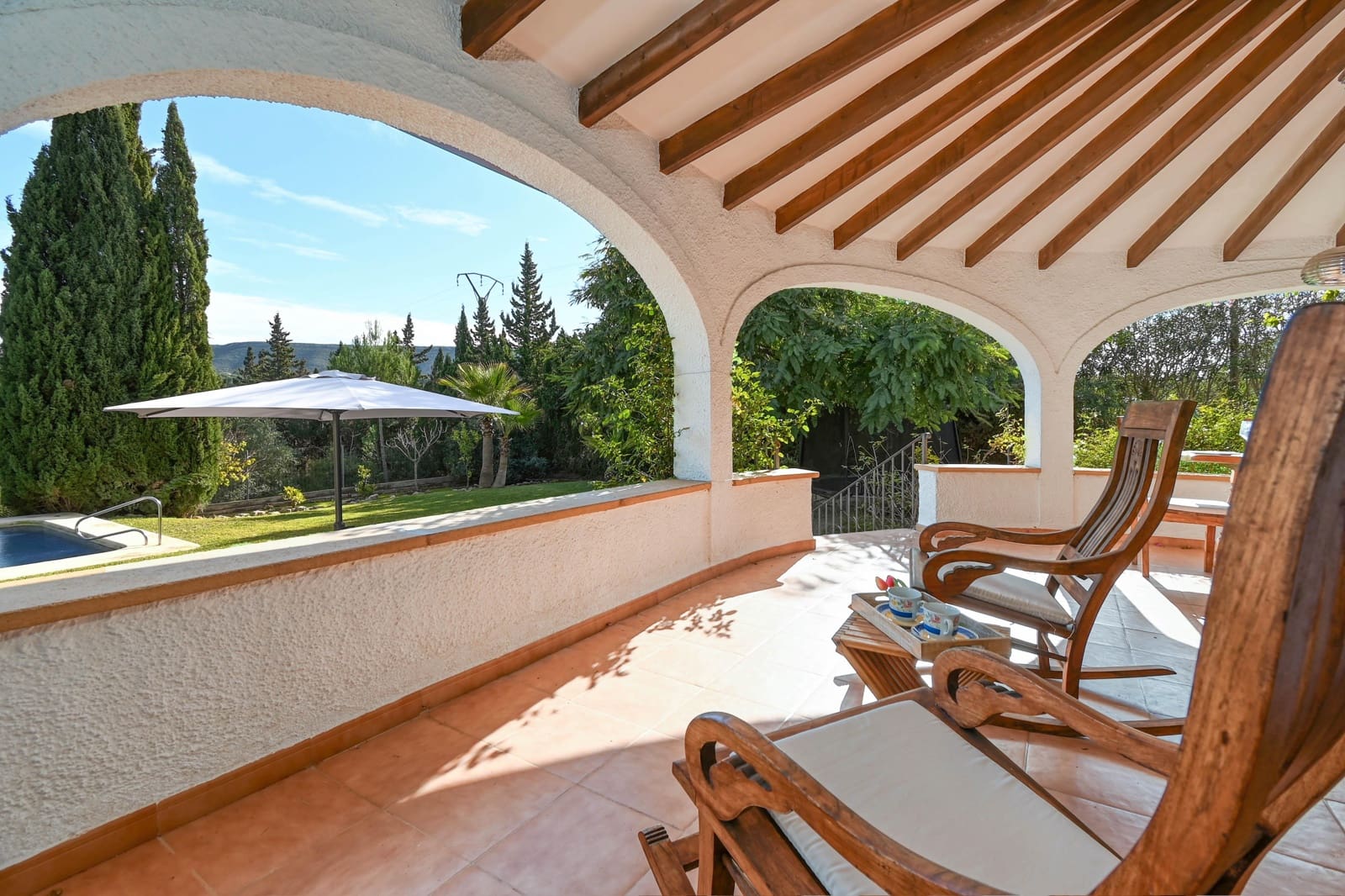 3 slaapkamer Villa voor vakantieverhuur in Javea / Xabia met zwembad garage - € 1.077 (Ref: 3712990)