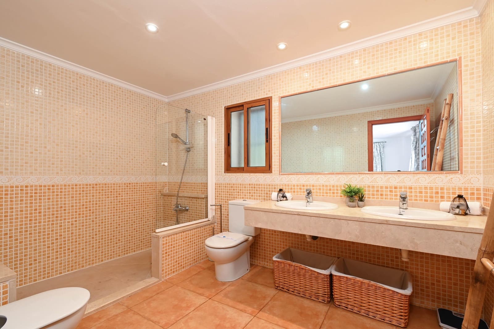 3 slaapkamer Villa voor vakantieverhuur in Javea / Xabia met zwembad garage - € 1.077 (Ref: 3712990)