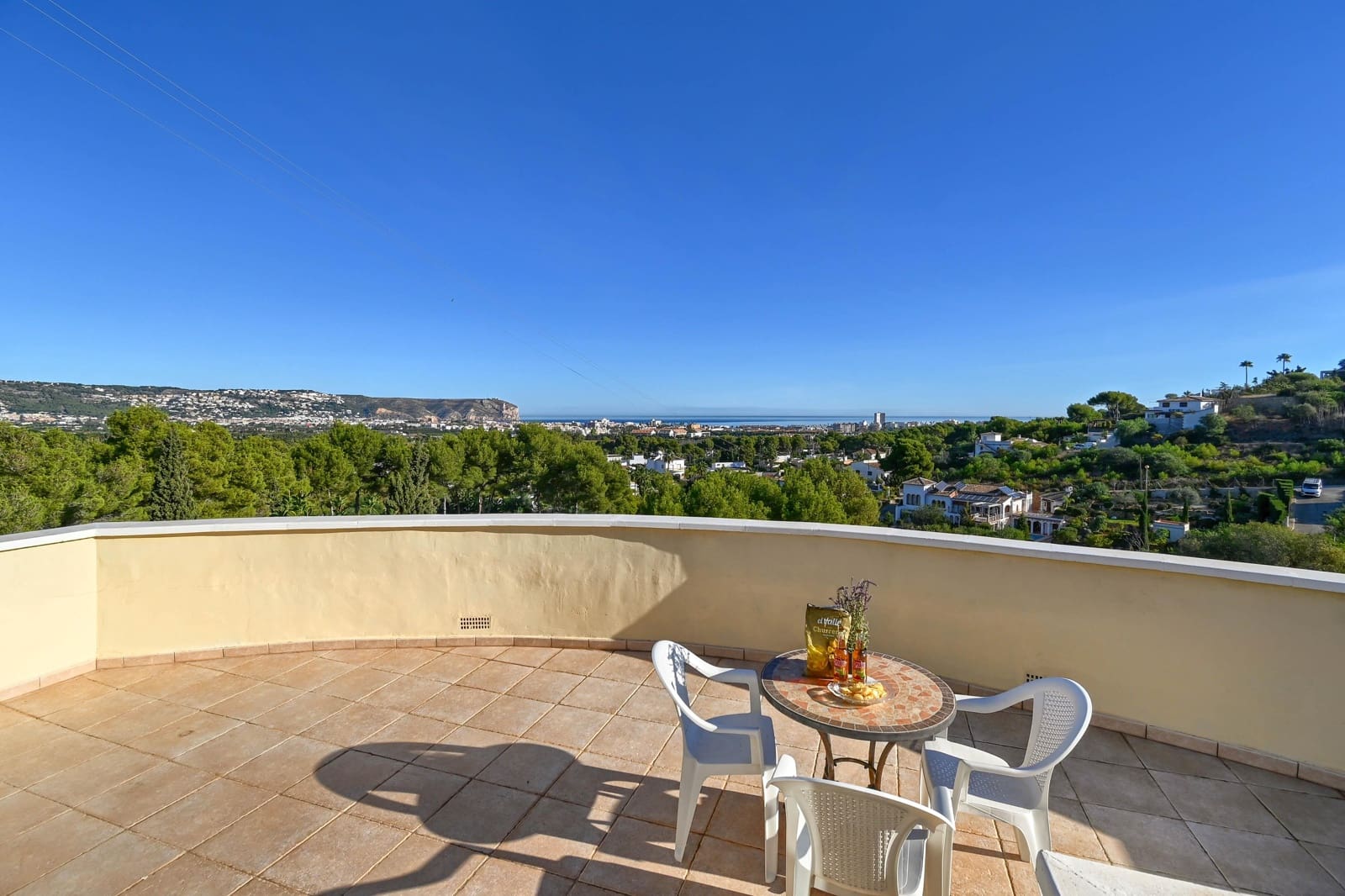 4 makuuhuone Huvila lomavuokrausta paikassa Javea / Xabia mukana uima-altaan 
autotalli - 908 € (Ref: 3712996)