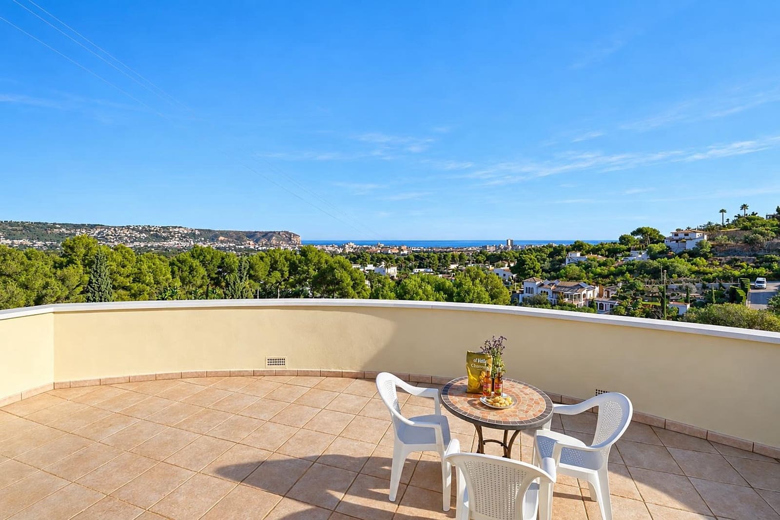 4 makuuhuone Huvila lomavuokrausta paikassa Javea / Xabia mukana uima-altaan 
autotalli - 908 € (Ref: 3712996)