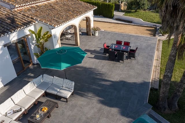 3 sovrum Villa för semesterbostäder i Partides comunes - Adsubia, Javea / Xàbia med pool garage - 848 € (Ref: 3713000)