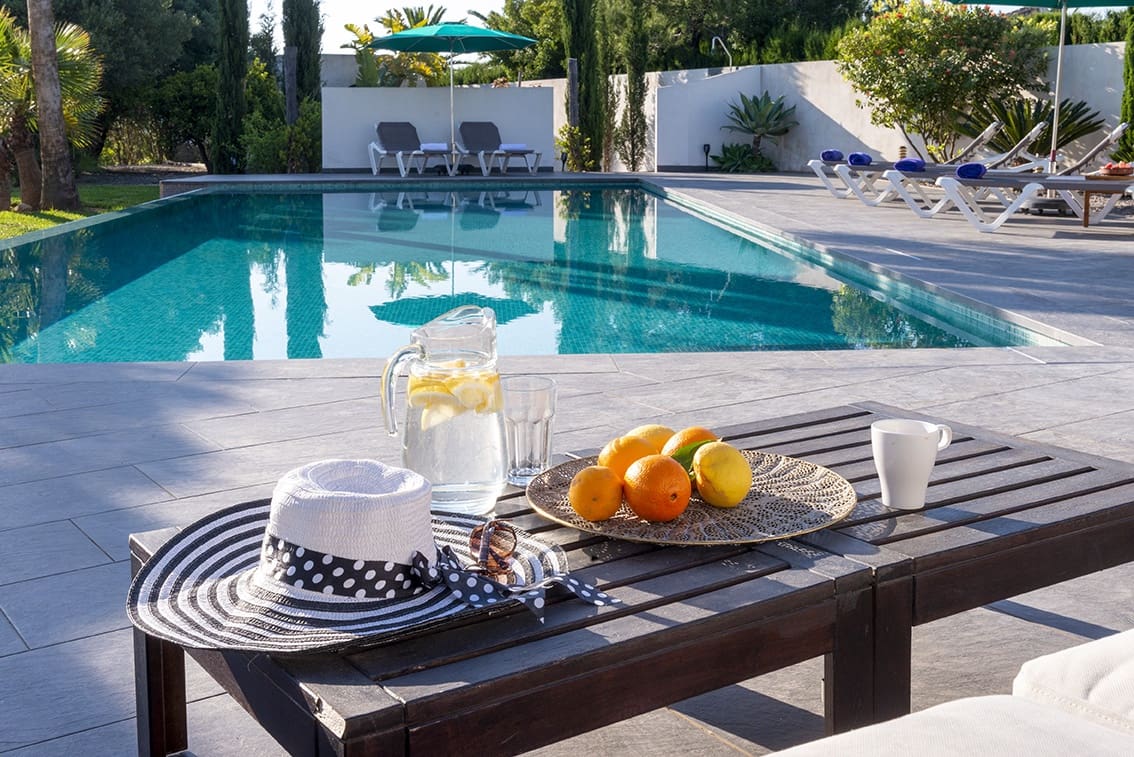 3 bedroom Villa for holiday rental in Javea / Xabia with pool garage - € 848 (Ref: 3713000)