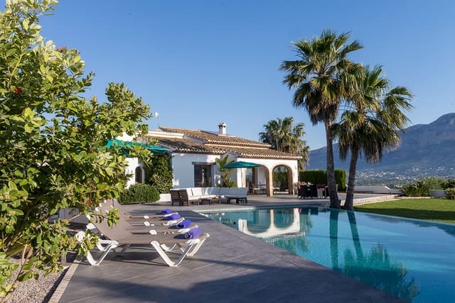3 sovrum Villa för semesterbostäder i Partides comunes - Adsubia, Javea / Xàbia med pool garage - 848 € (Ref: 3713000)