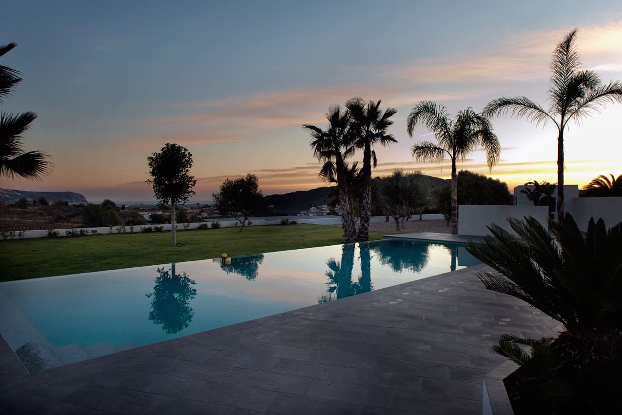 3 bedroom Villa for holiday rental in Javea / Xabia with pool garage - € 848 (Ref: 3713000)