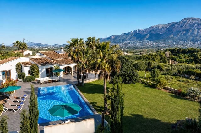 3 makuuhuone Huvila lomavuokrausta paikassa Partides comunes - Adsubia, Javea / Xàbia mukana uima-altaan 
autotalli - 848 € (Ref: 3713000)