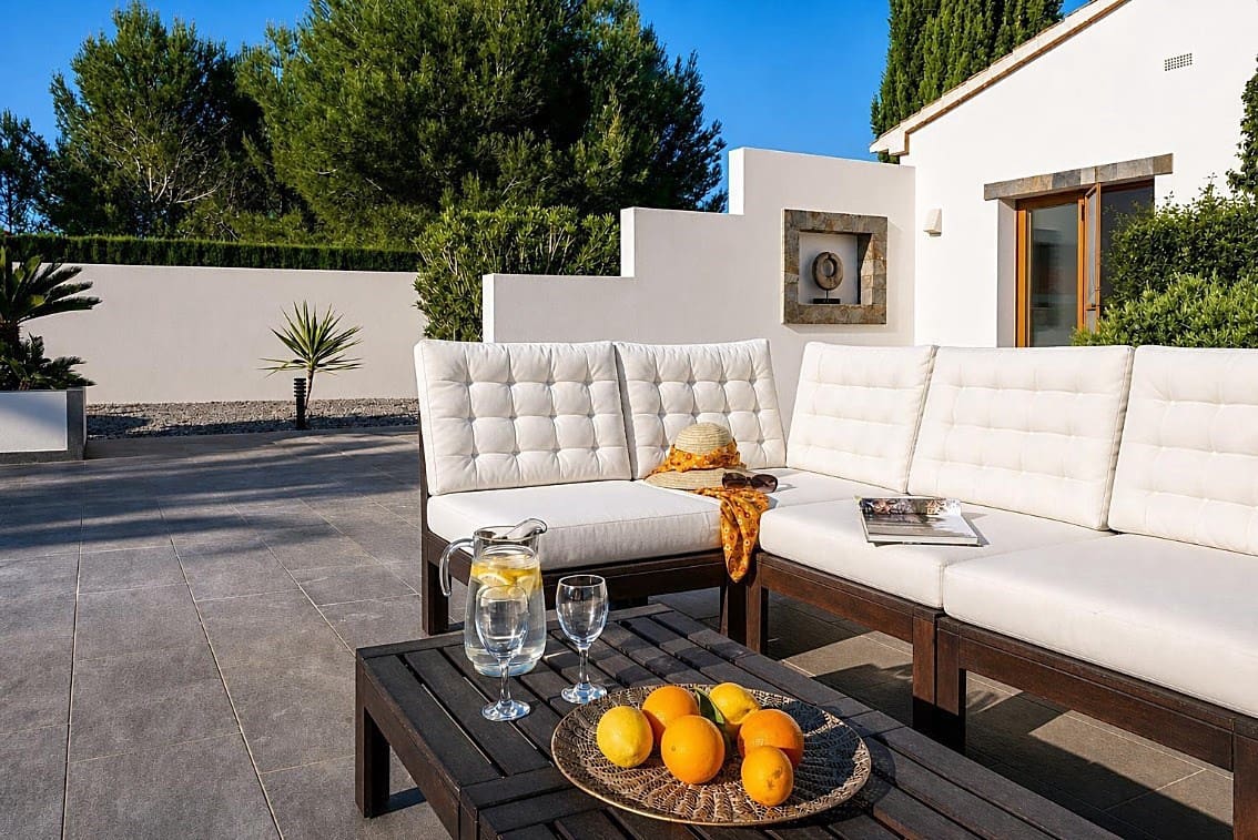 3 bedroom Villa for holiday rental in Javea / Xabia with pool garage - € 848 (Ref: 3713000)