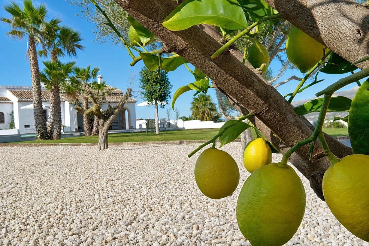 3 bedroom Villa for holiday rental in Javea / Xabia with pool garage - € 848 (Ref: 3713000)