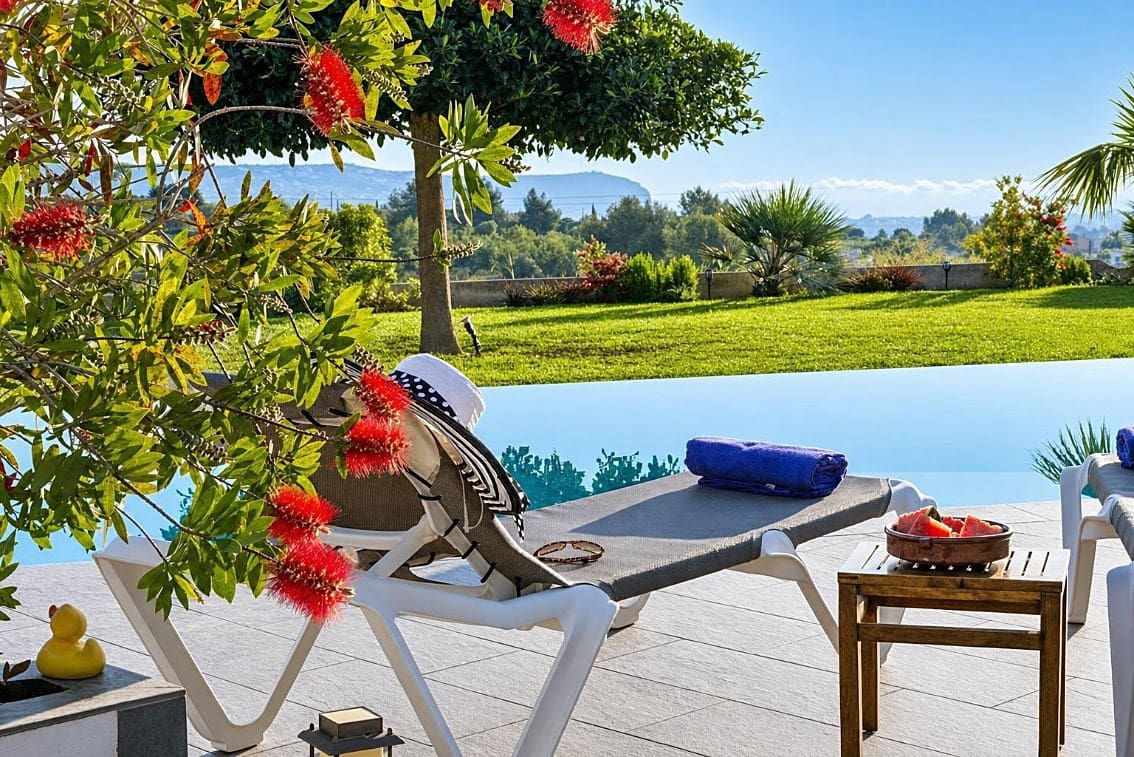 3 bedroom Villa for holiday rental in Javea / Xabia with pool garage - € 848 (Ref: 3713000)