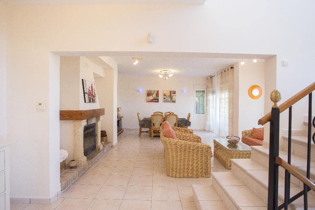   4 soveværelse   ferieVilla i Javea / Xabia   med   swimmingpool  garage  - € 792 (Ref: 3713006)