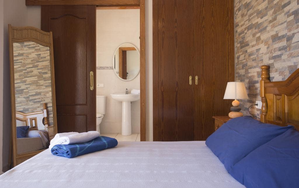   4 soveværelse   ferieVilla i Javea / Xabia   med   swimmingpool  garage  - € 792 (Ref: 3713006)