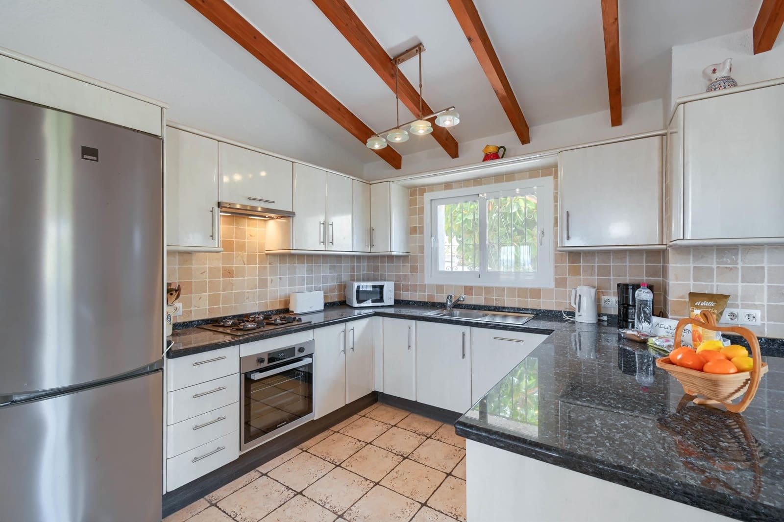 4 sovrum Villa för semesterbostäder i Javea / Xabia med pool garage - 612 € (Ref: 3713012)