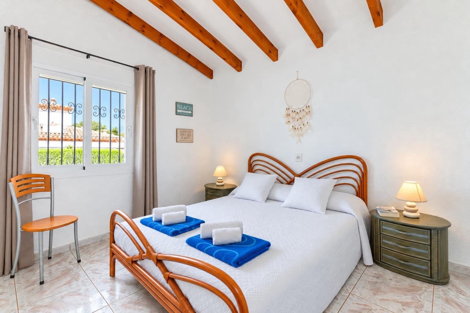 Chalet de 4 habitaciones en Javea / Xàbia en alquiler vacacional con piscina garaje - 612 € (Ref: 3713012)