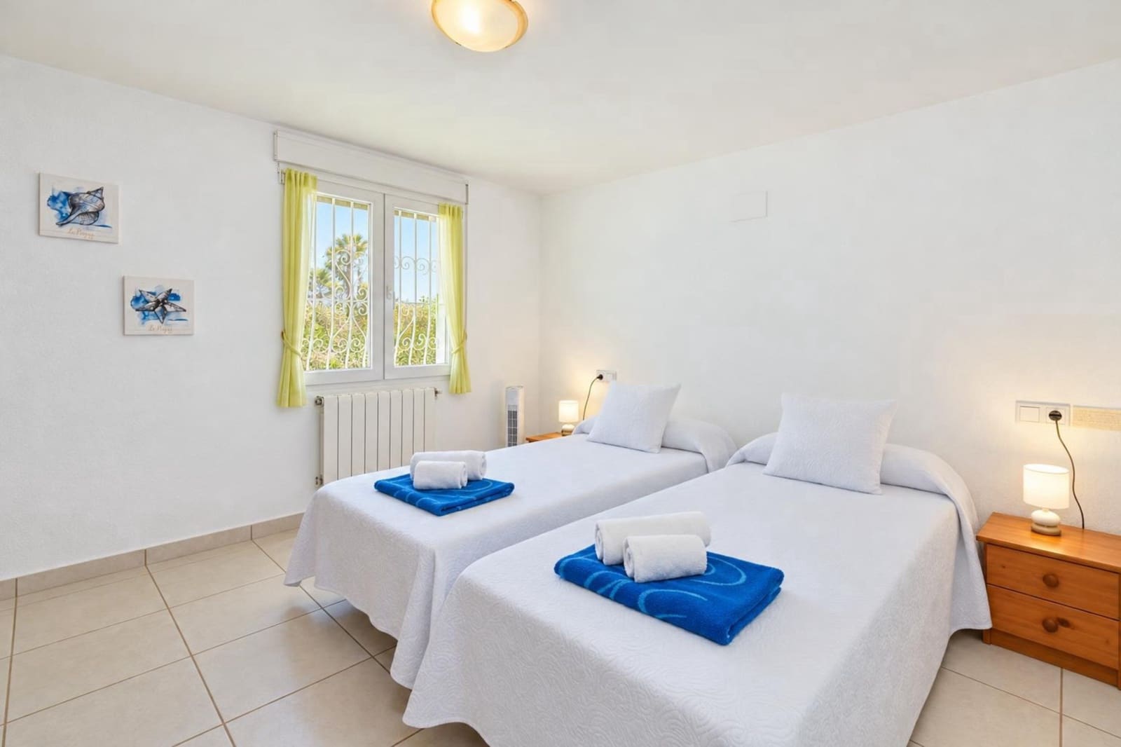 Chalet de 4 habitaciones en Javea / Xàbia en alquiler vacacional con piscina garaje - 612 € (Ref: 3713012)