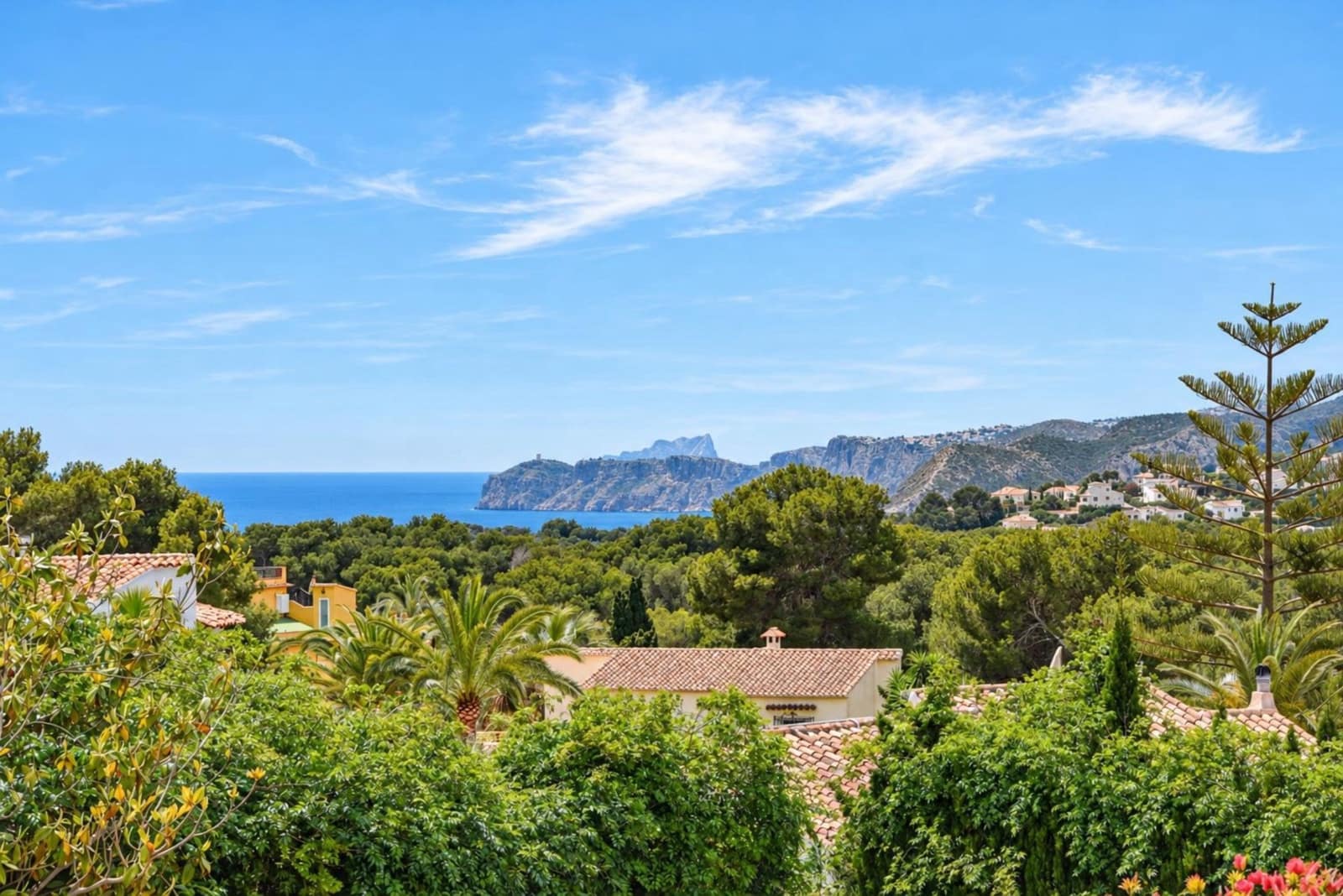 Chalet de 4 habitaciones en Javea / Xàbia en alquiler vacacional con piscina garaje - 612 € (Ref: 3713012)