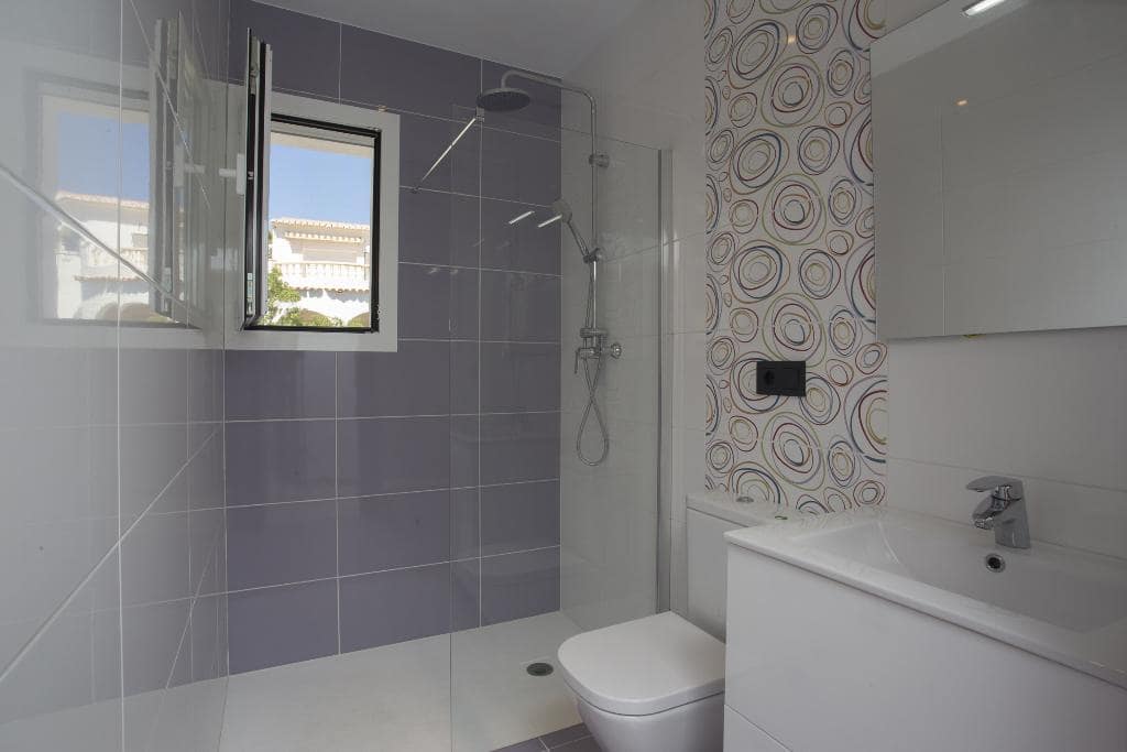 4 quarto Moradia para arrendamento para férias em Javea / Xabia com piscina Garagem - 2 831 € (Ref: 3713016)