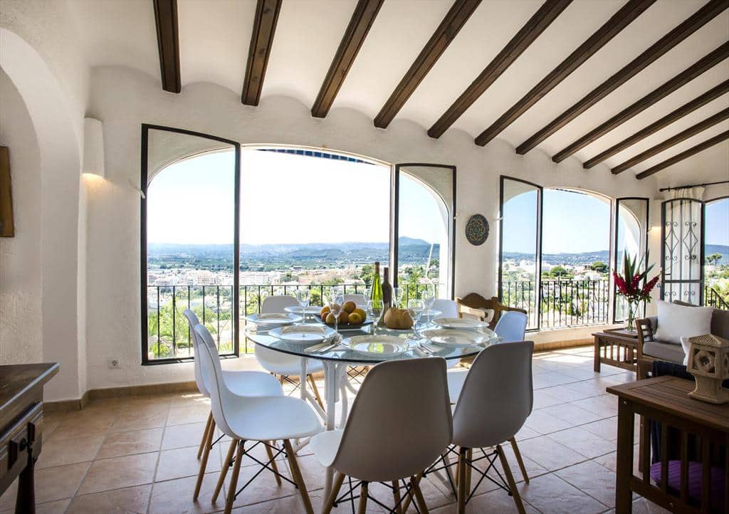 4 slaapkamer Villa voor vakantieverhuur in Javea / Xabia met zwembad garage - € 1.077 (Ref: 3713030)